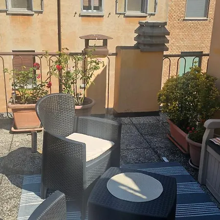 Appartement Ferrara1 *